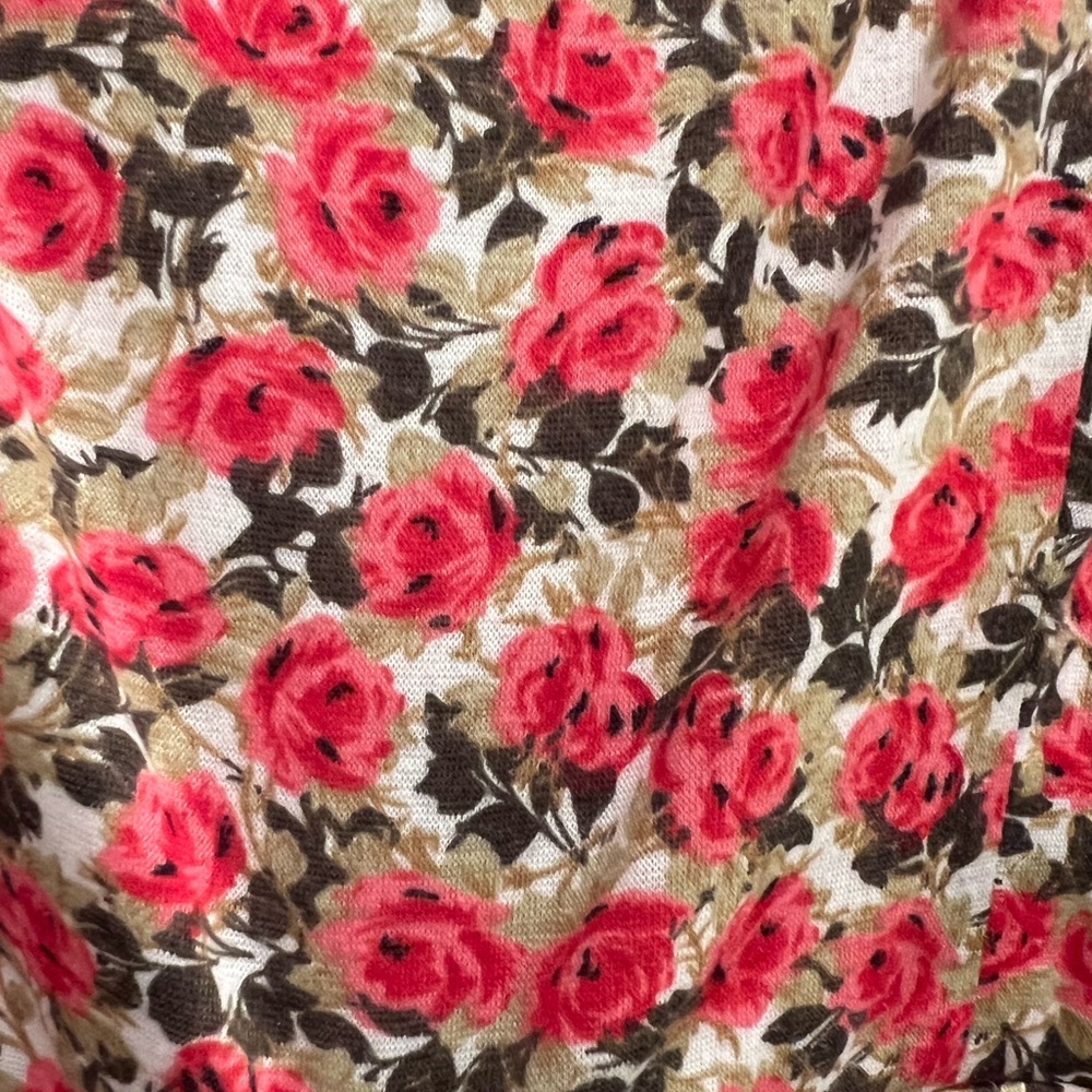 Short, Flower Pattern Dress - Picture 3 of 6